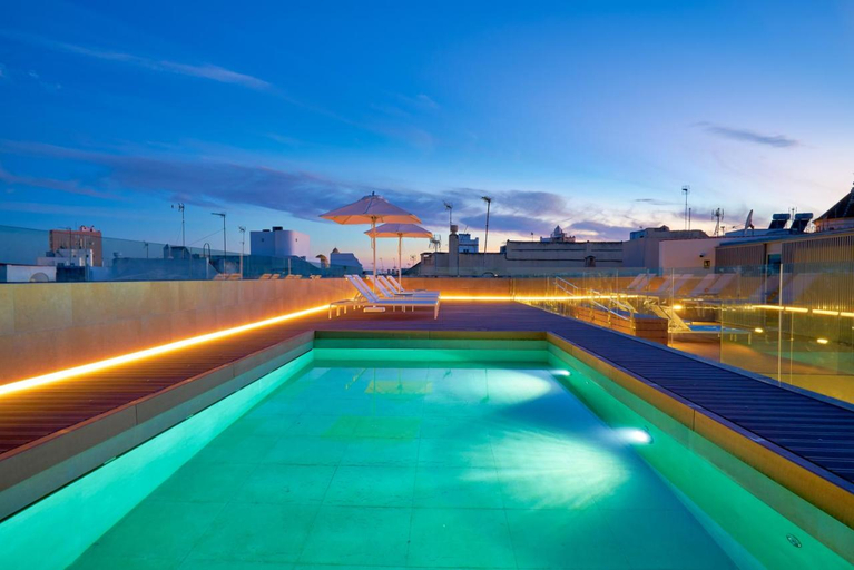 Sport & Beauty 2, Tandem Torres De Cádiz Suites, Cádiz