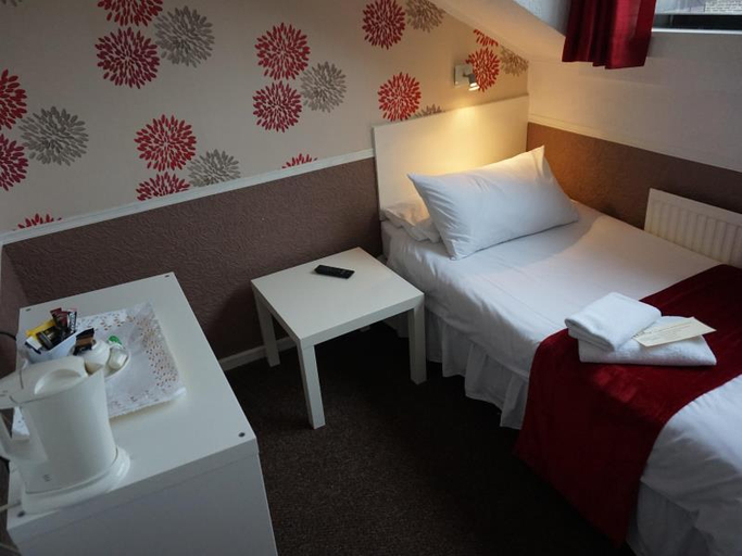 Bedroom 3, Boundary Hotel, Leeds
