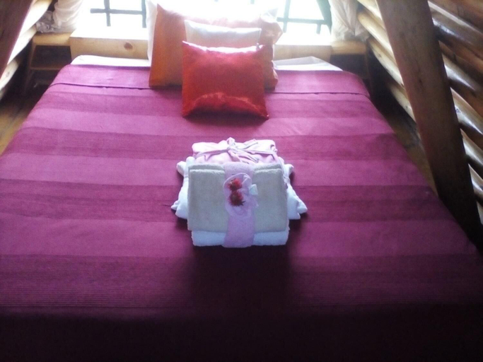 Bedroom 4, Samawati Lakeside Cottages, Ol Jorok