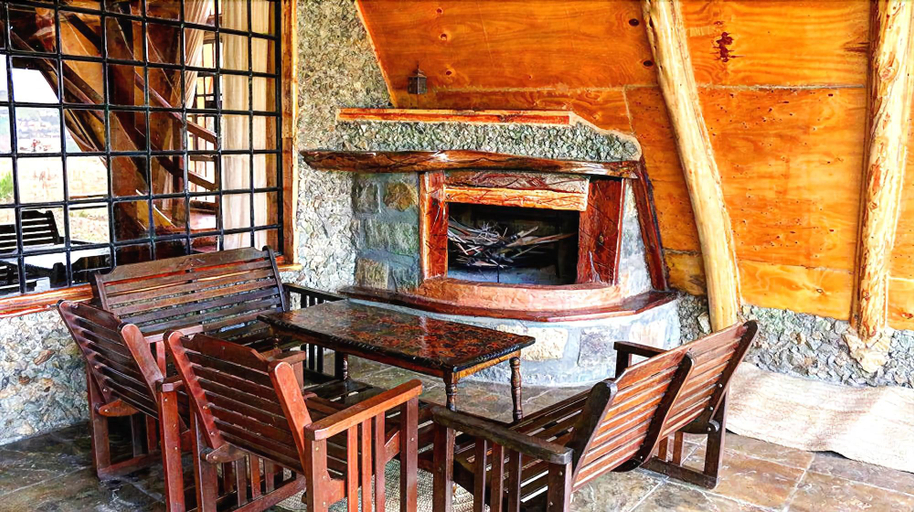 Public Area, Samawati Lakeside Cottages, Ol Jorok