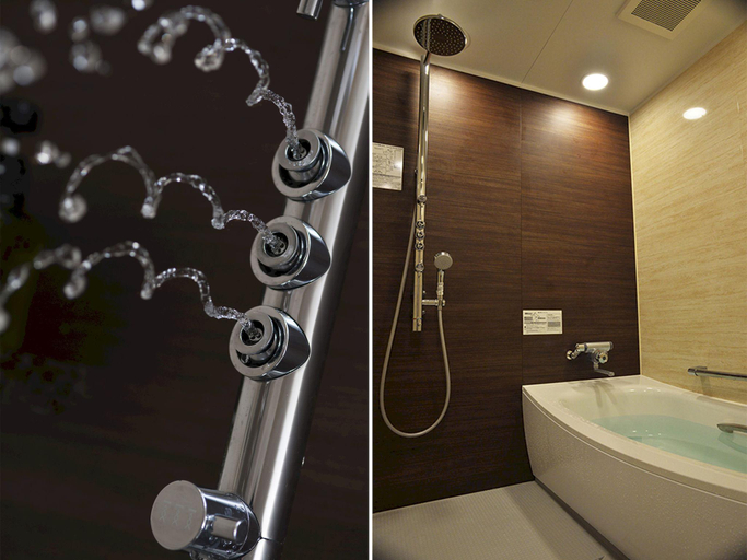Bathroom 4, Rinken'S Hotel, Chatan