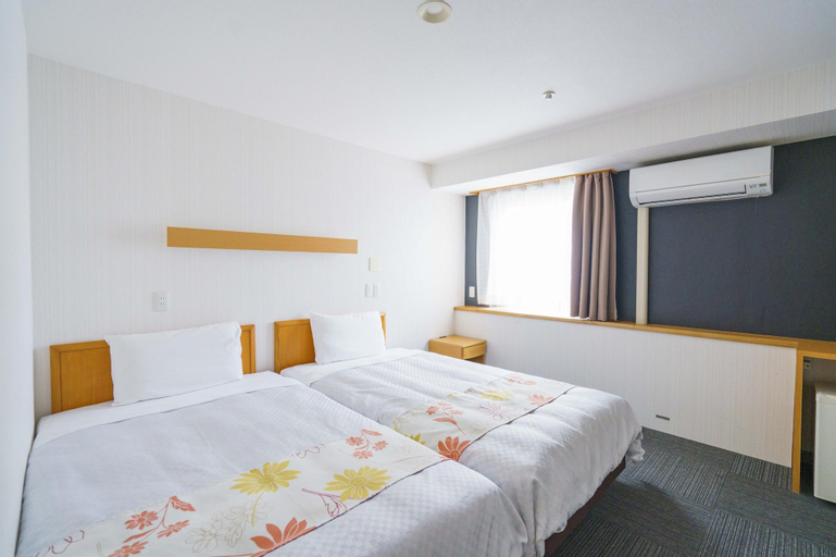 Bedroom 13