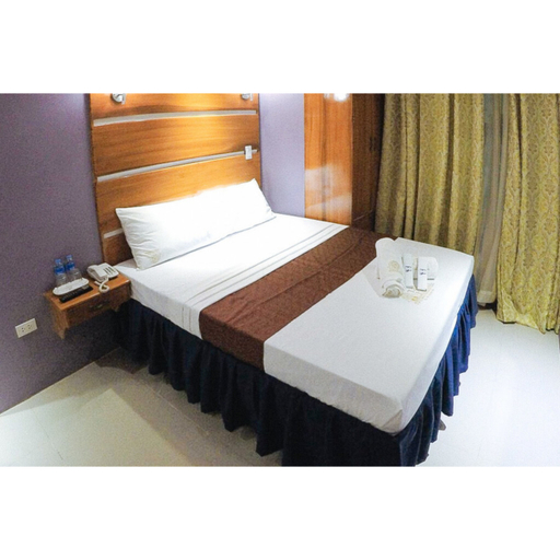 Bedroom 2, RedDoorz Plus @ Taj Hotel Tuguegarao, Tuguegarao City