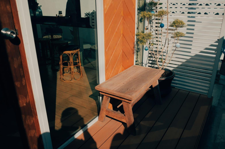 Exterior & Views 2, L42 Hostel, Lat Krabang