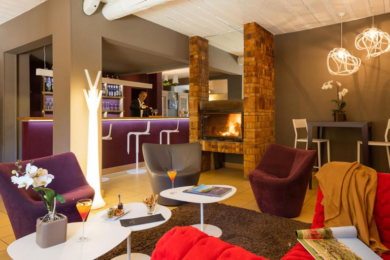 Public Area 2, Hotel Carcarille-Restaurant le C, Vaucluse