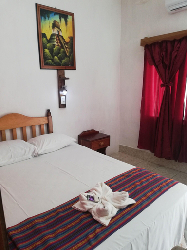 Bedroom 3, Hotel La Union, Flores