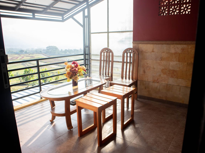 Others 5, FullHouse 3 Bedroom At Matahari By RTL, Malang