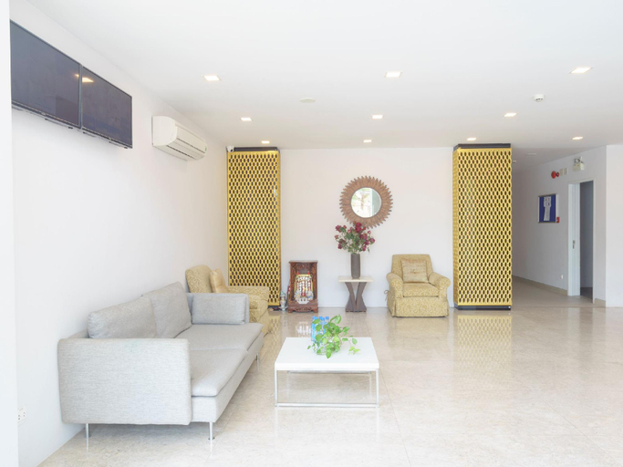 Public Area 3, Glenwood Suites, District 2