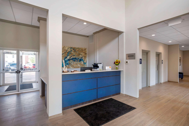 Public Area 2, The Inn at Leonardtown, Ascend Hotel Collection, Saint Mary's
