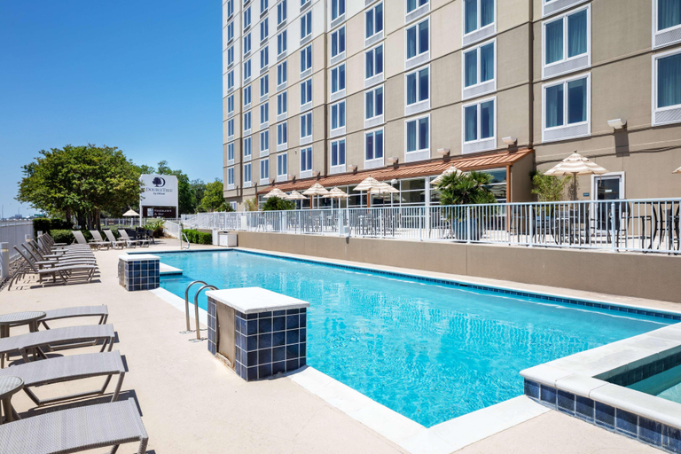 Sport & Beauty 2, DoubleTree by Hilton Biloxi, MS, Harrison