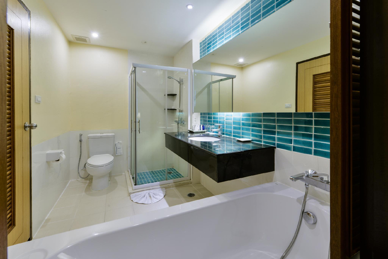 Bathroom 5, Cosy Beach, Pattaya