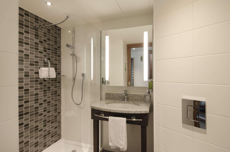 Bathroom 5