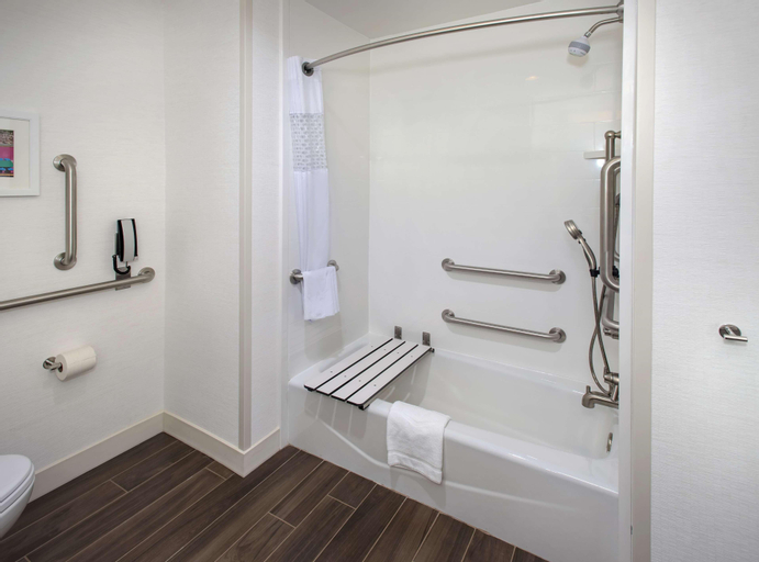 Bathroom 11