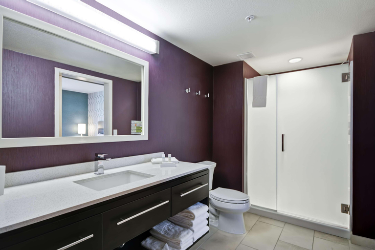 Bathroom 24