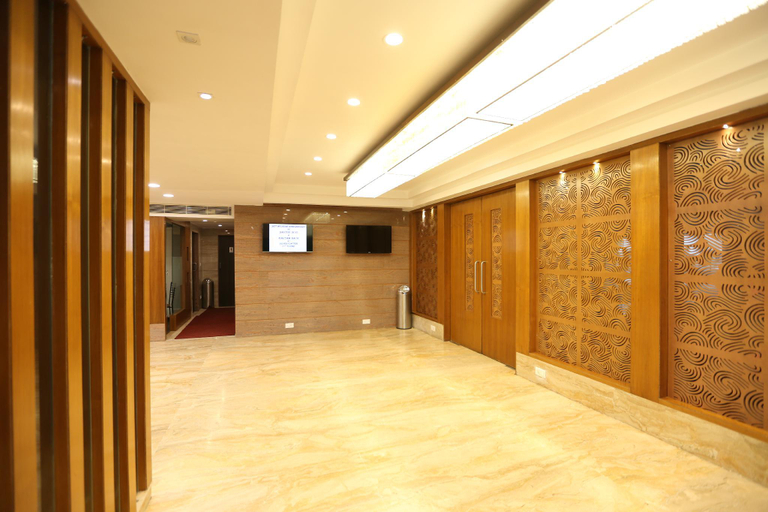 Public Area 1, Hotel Silver Cloud, Ahmadabad