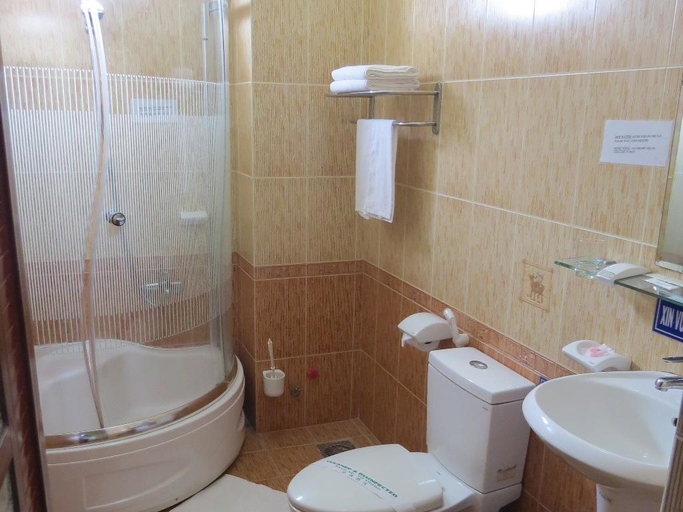 Bathroom 2, Hai Chau - Chau Doc Hotel, Chau Doc