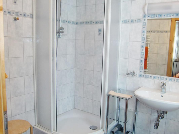 Bathroom 3, Hotel Pension Bergfrieden, Innsbruck Land