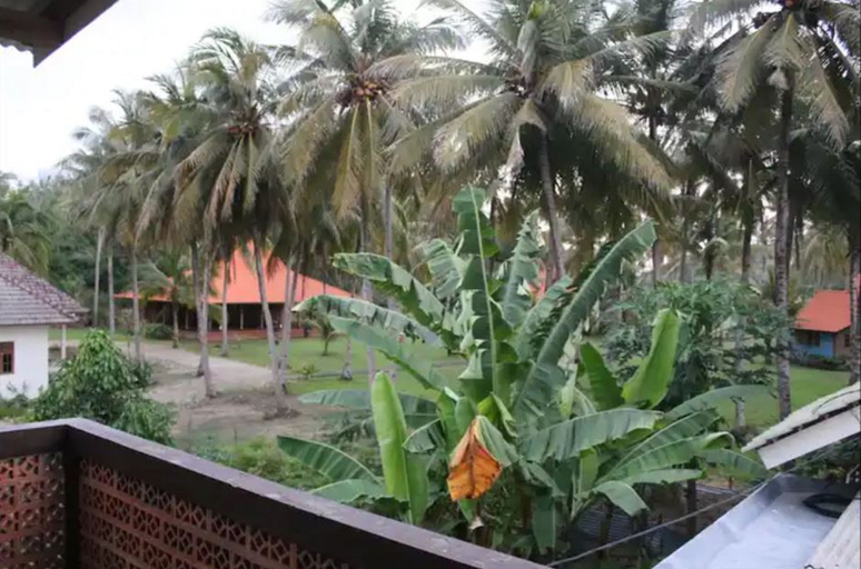 Others 5, Arrys Watukarung Surf Camp, Pacitan