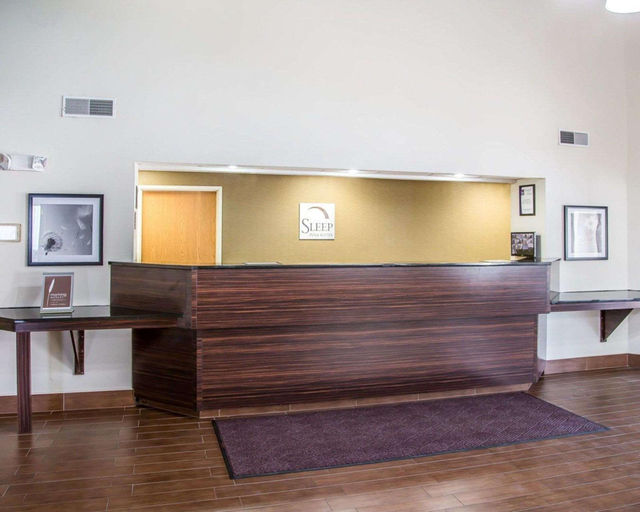 Public Area 2, Sleep Inn & Suites Davenport - Quad Cities, Scott