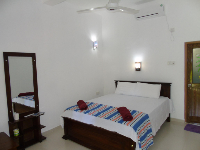 Bedroom 2, Eco Villa - Sinharaja, Kotapola