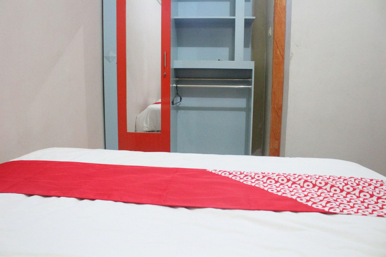 Bedroom 3, OYO 1263 Jazz anna hotel, Palu