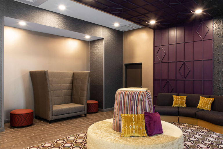 Public Area 2, Hampton Inn & Suites Charlotte Steele Creek, Mecklenburg
