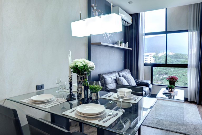 Dining Room 26