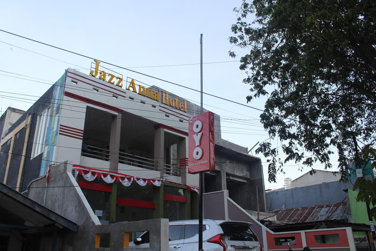 Exterior & Views 1, OYO 1263 Jazz anna hotel, Palu