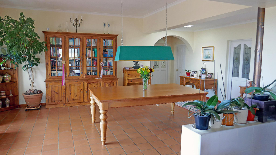 Public Area 3, Somerset Sights B&B, City of Cape Town