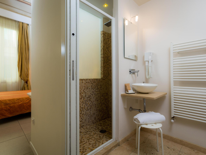 Bathroom 3, La Casa Di Morfeo, Florence