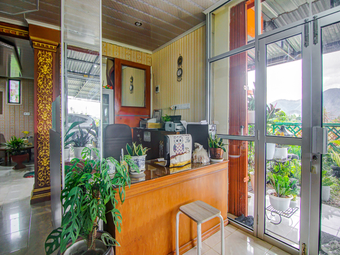 Public Area 2, OYO 90506 Bunga Sonsang Homestay Syariah, Agam