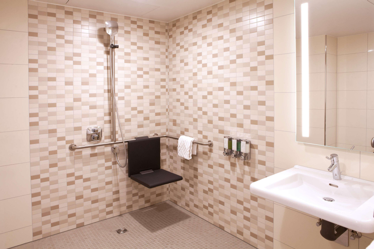 Bathroom 9