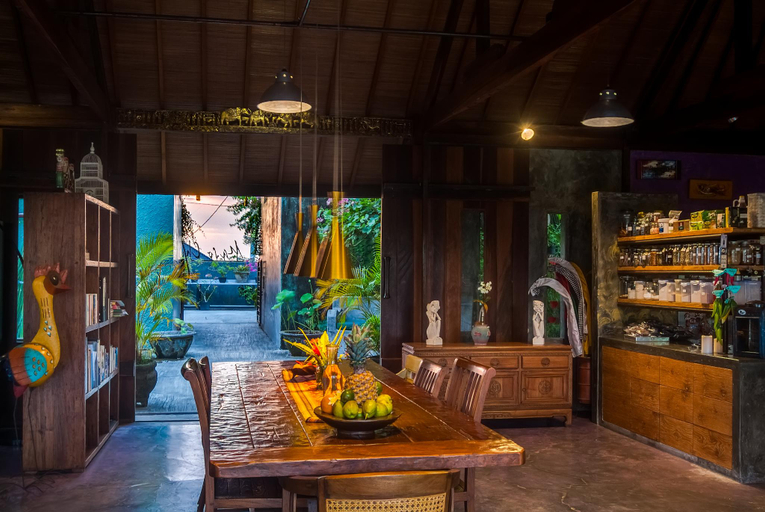 Food & Drinks 5, Maso Christian Villa Canggu, Badung