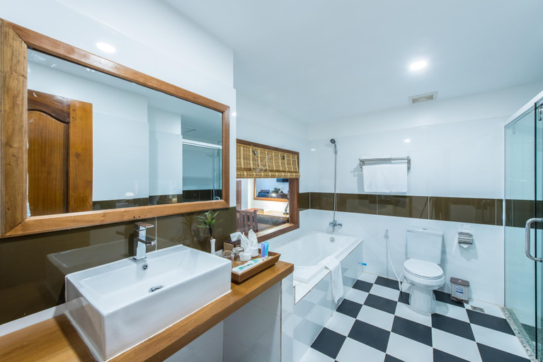 Bathroom 4, Amour D' Angkor, Siem Reap