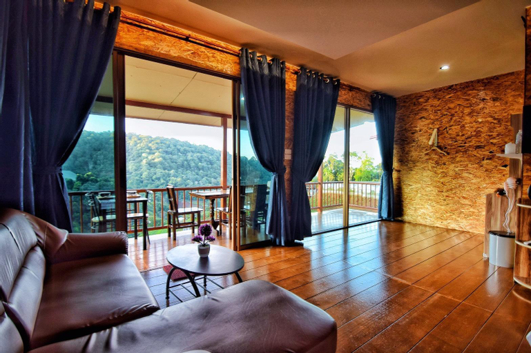 Baan Skypruek, Mae Rim