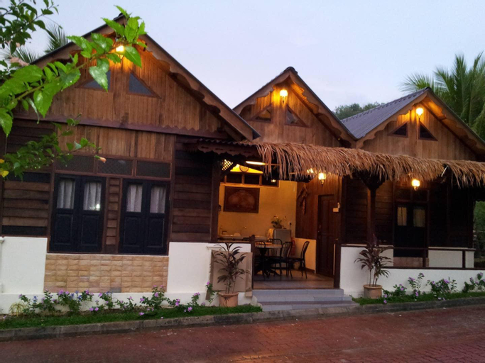 Foxhill Alfah-Traditional House  Timeless Nights, Langkawi