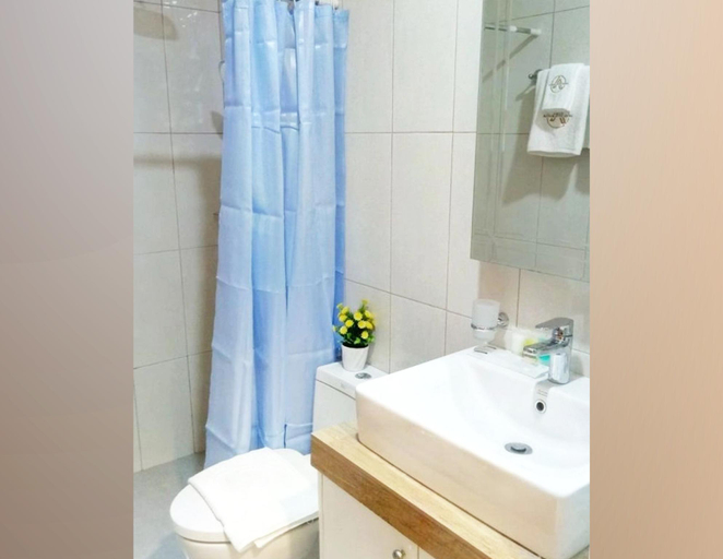 Bathroom, AMORE HOTEL - DELUXE (PWD), Muntinlupa