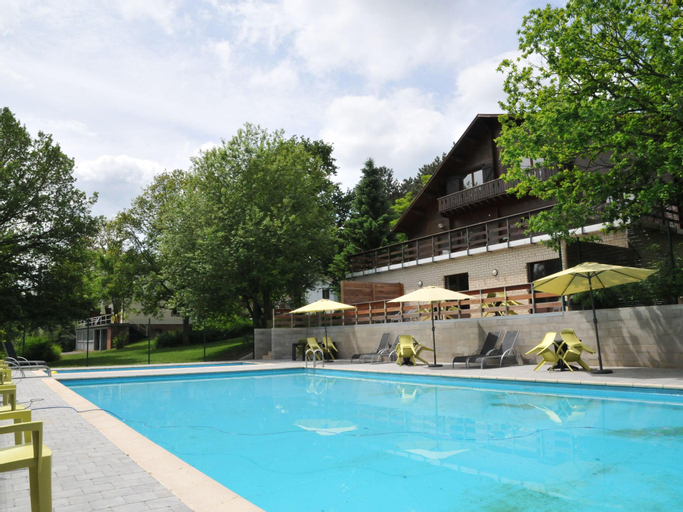 Modern luxury chalet with a fireplace and private spa, Namur