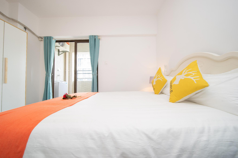 Warm and luxurious King Room, Zhongshan