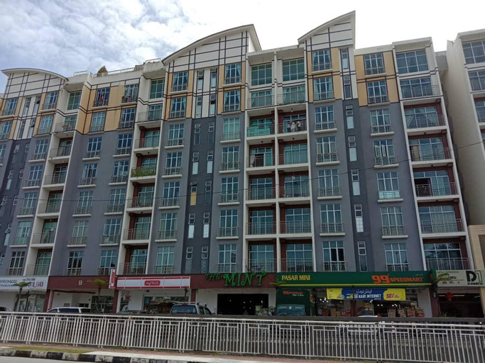 Galina Somer square Aprt  Goldenhill Pasar malam, Cameron Highlands