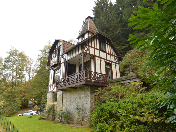 Cozy Holiday Home in Durbuy near Town Center, Liège