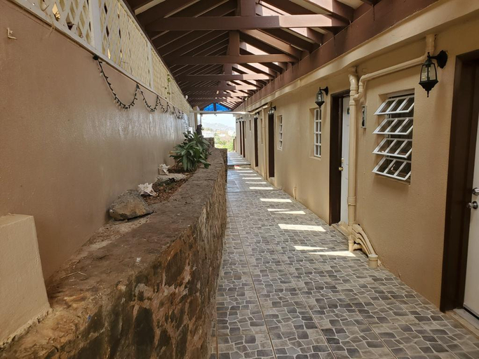 Public Area, Sunset Gardens Guesthouse, Northside