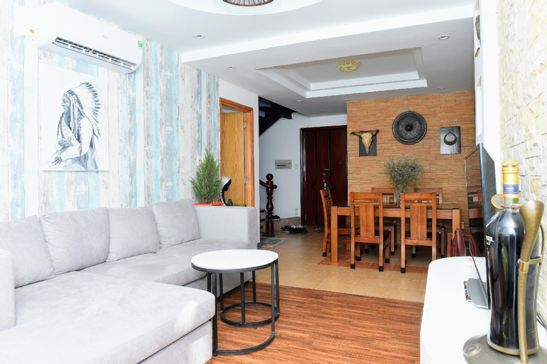 Luxury Penthouse 3BRs with private rooftop pool, Quận 5