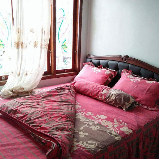 Clean Cheap Twin Bed Room @ Bromo, Probolinggo