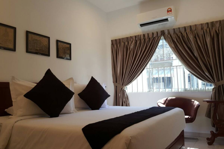 Bedroom 8
