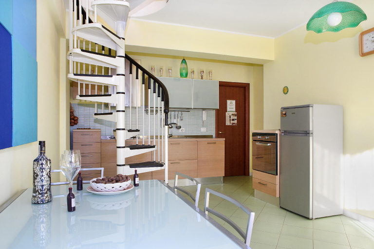 Others 5, Adriana casa vacanze house 11 people, Catania