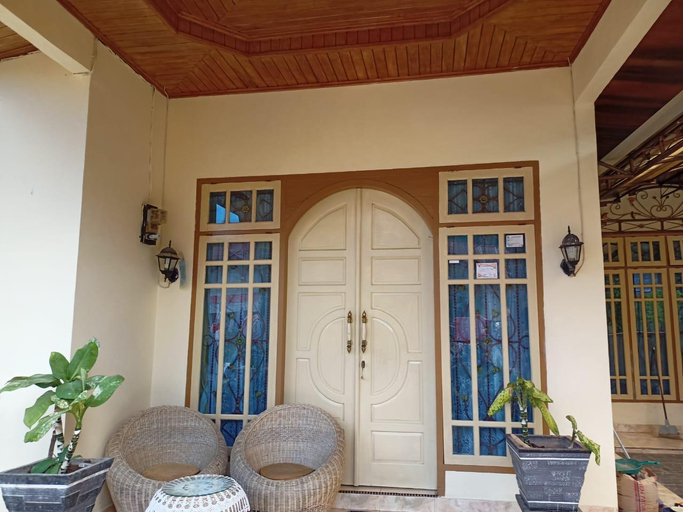 Others 4, FERMANA HOMESTAY, South Pesisir