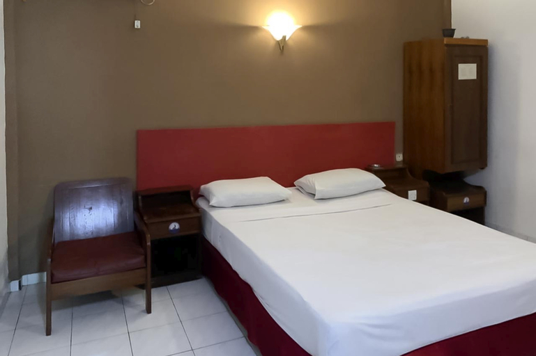 Bedroom 13