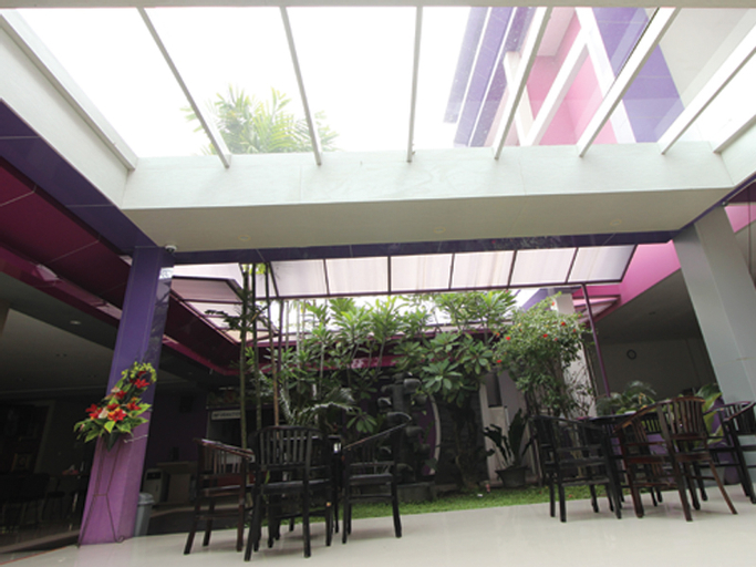 Twin Star Hotel Solo, Solo