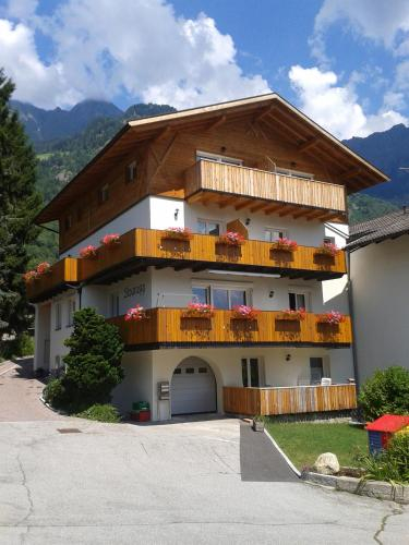 Appartments Stoanegg, Bolzano